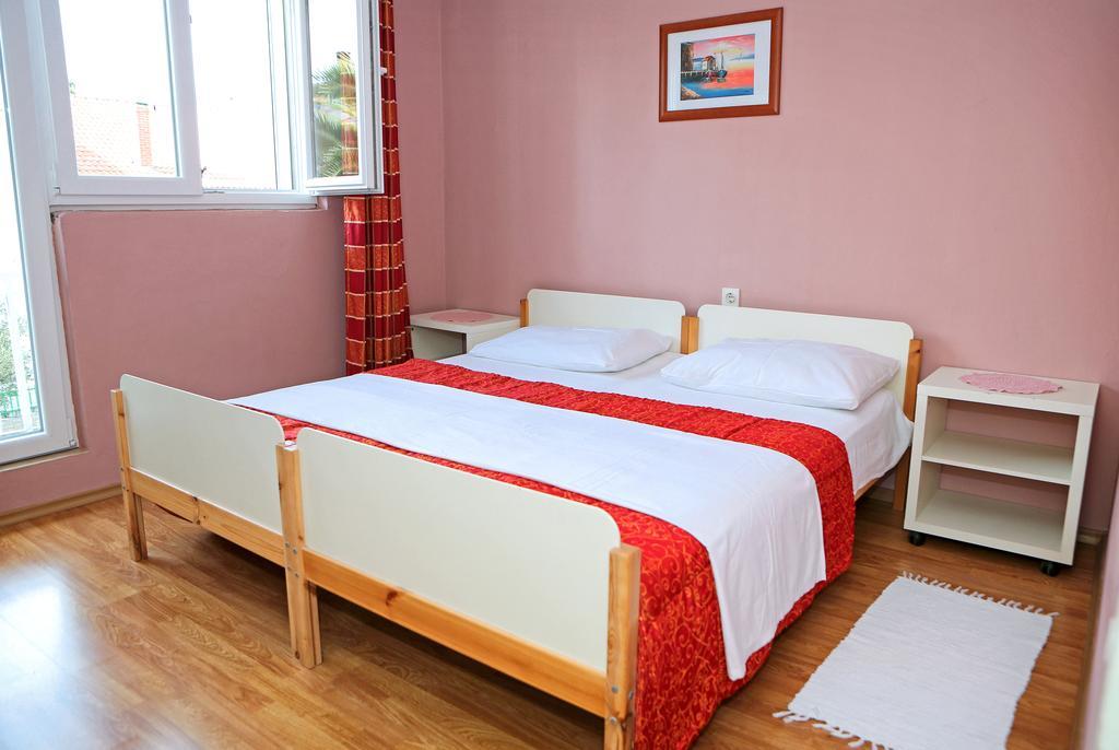 Apartment Ana Banana Zadar Exteriör bild
